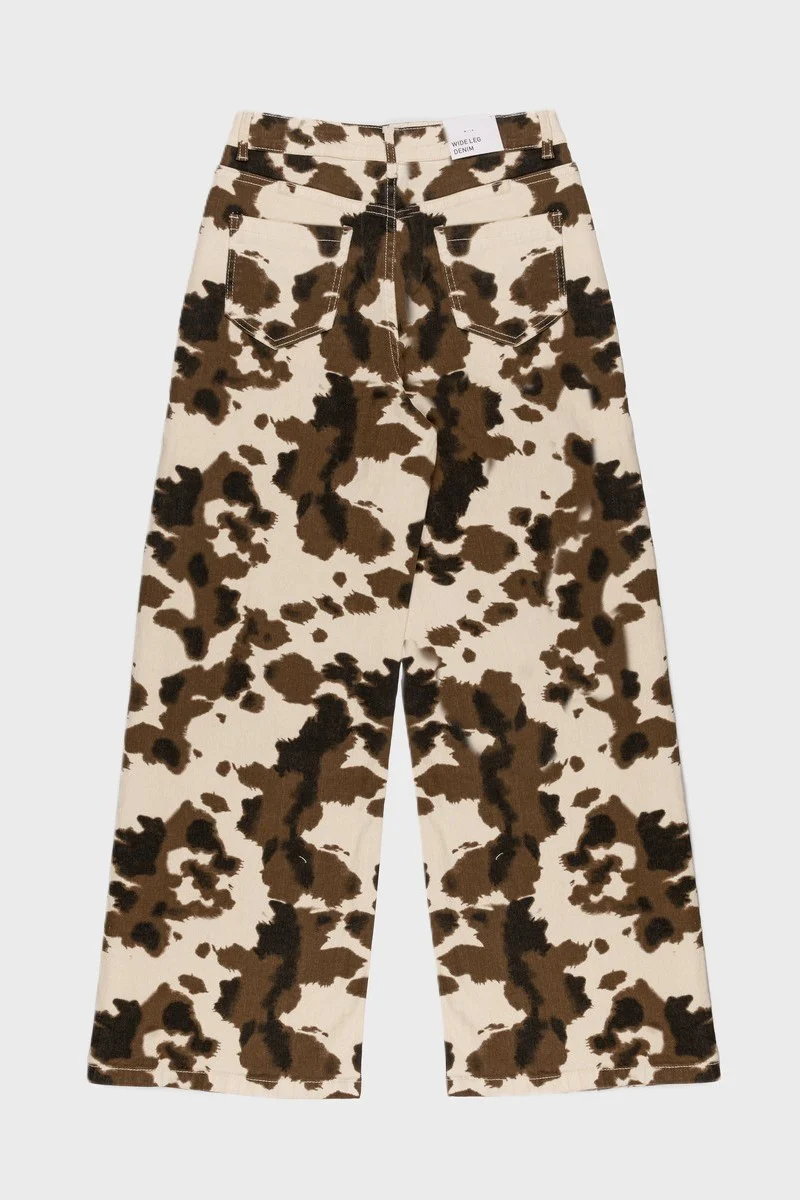 Cow Print Rhinestone Wide-Leg Jeans - Image 4