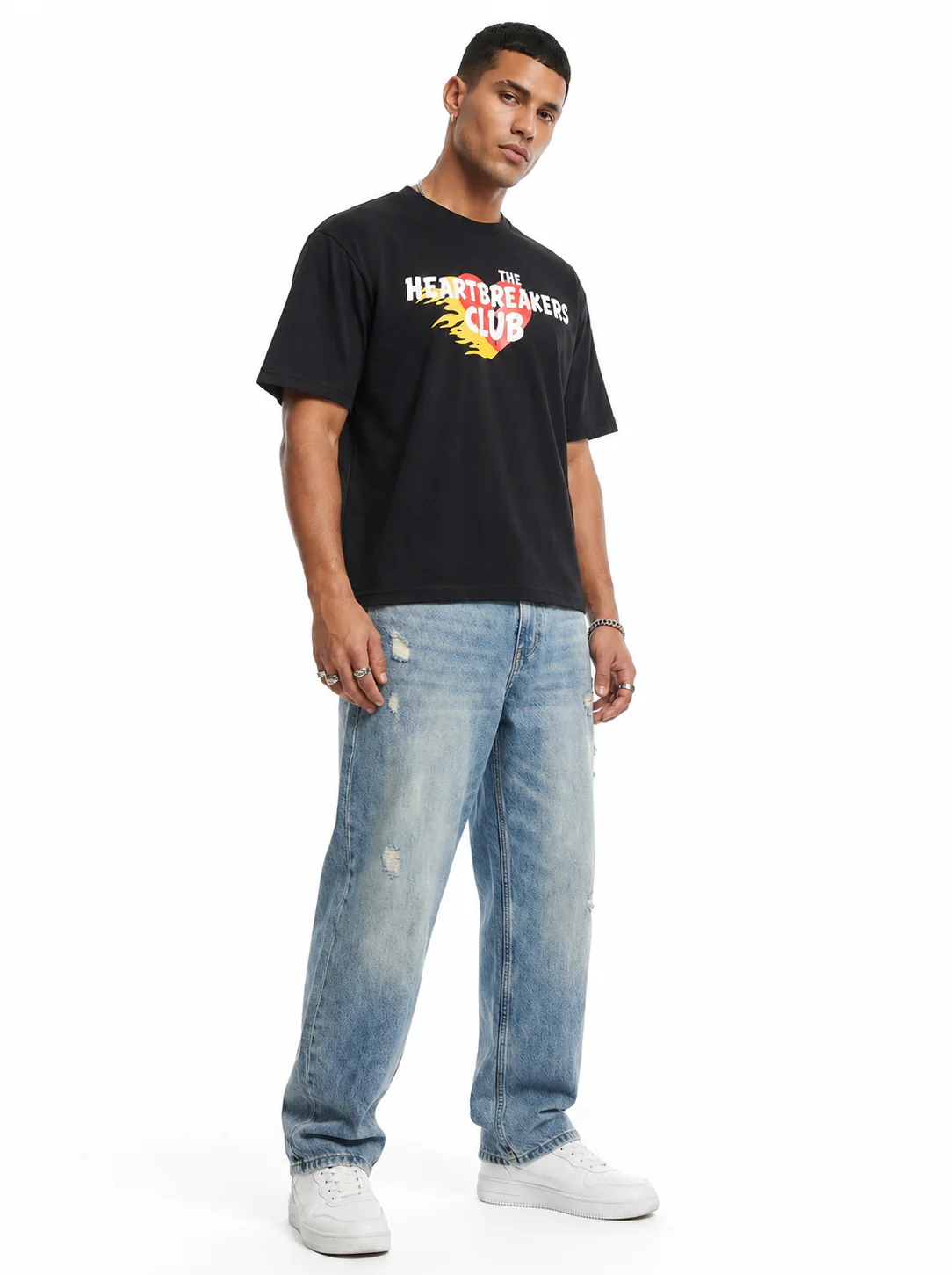THE HEARTBREAKERS CLUB GRAPHIC T-SHIRT